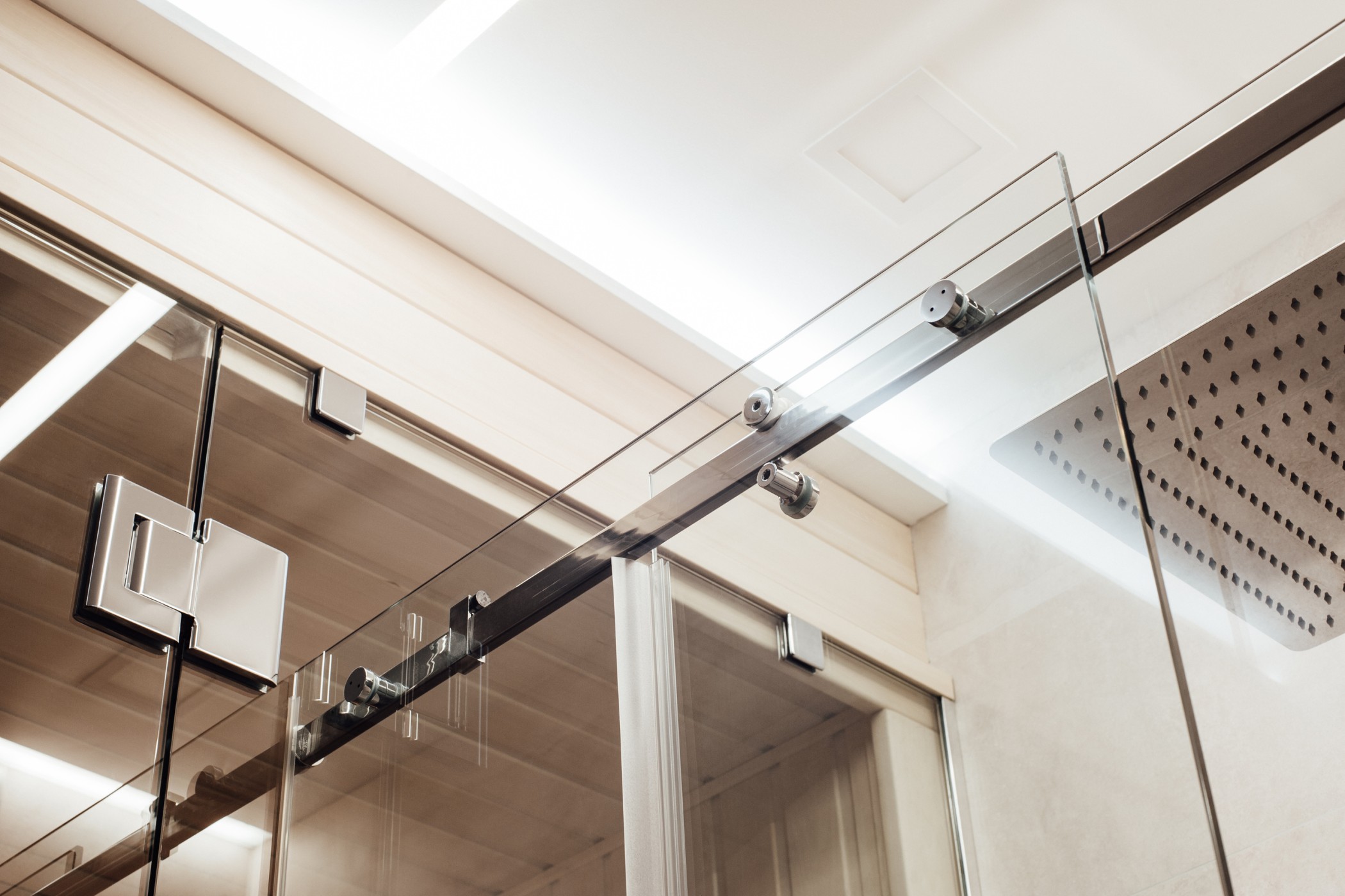 Finding the Perfect Shower Doors and Enclosures Near You