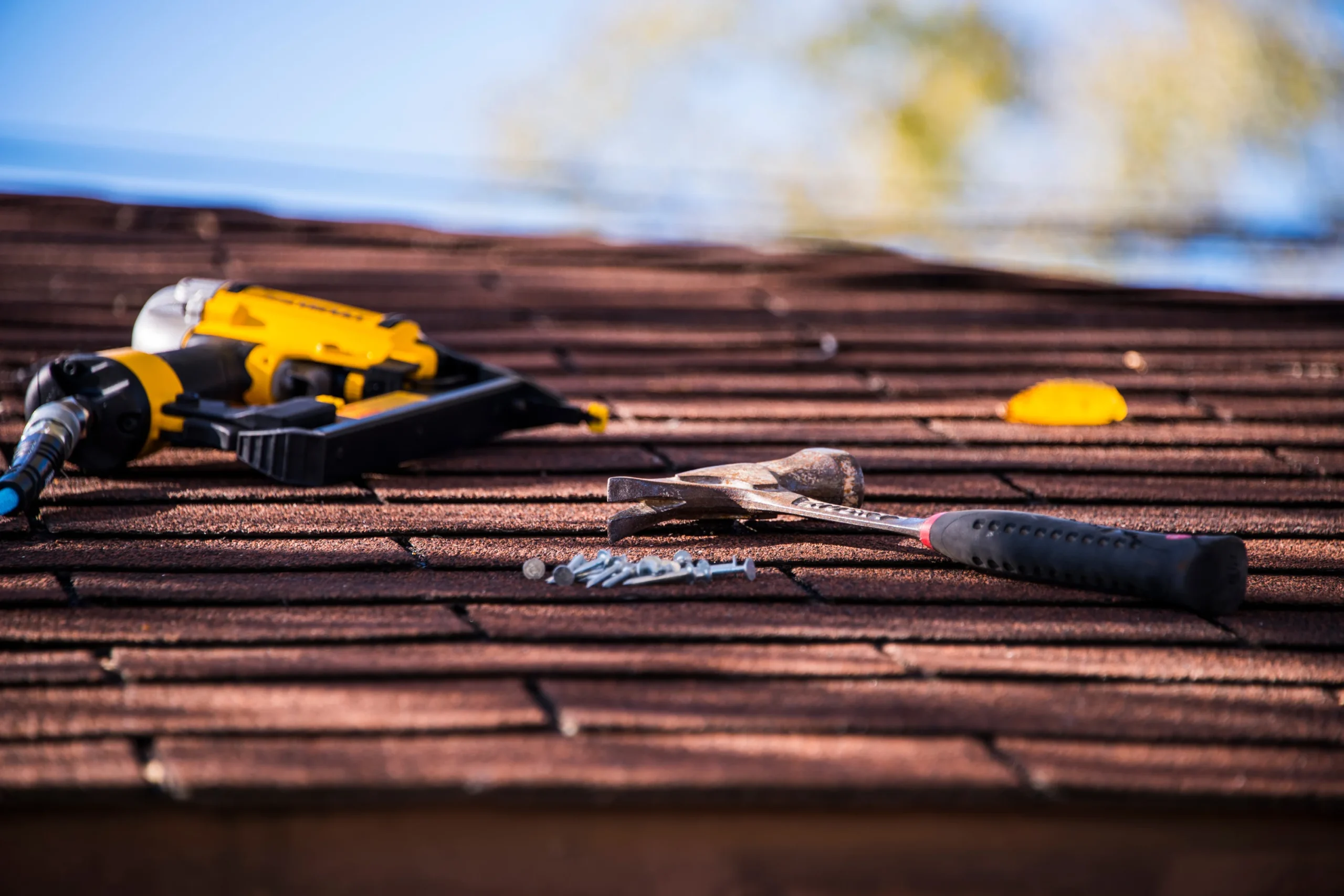Choosing the Best Roofing Professionals Near You